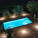 Trulli Delle Stelle * سيغلي ميسابيكا